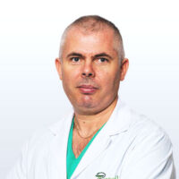 LencauLYan-Viorel-medic-chirurg-2.jpg