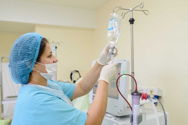 Что означает диагноз терминальная  хроническая почечная недостаточность? Какова её клиническая картина?