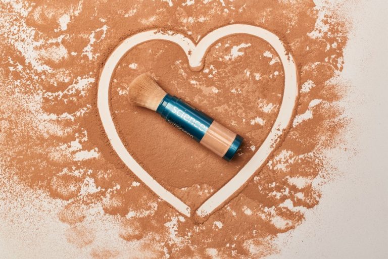 Пудра Sunforgettable от ColoreScience – надежная защита кожи лица от ультрафиолета