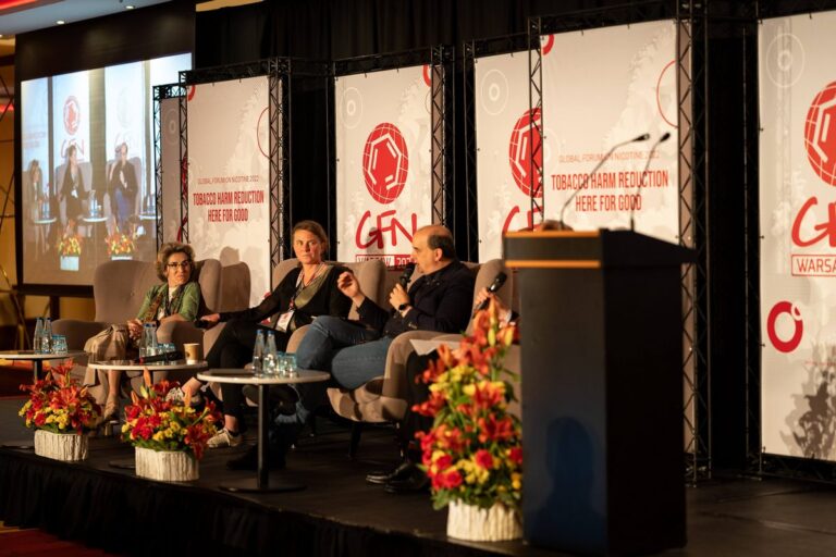 Мировые масштабы эпидемии вредной привычки