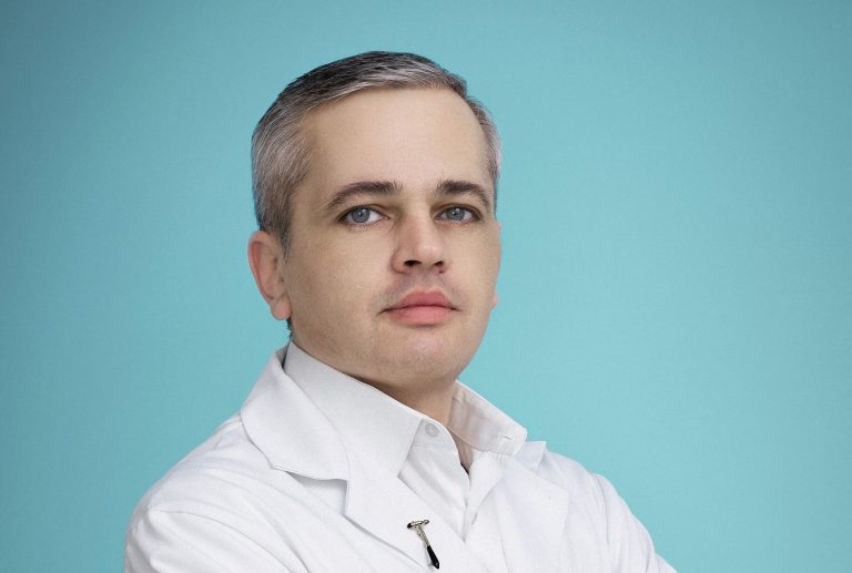 Константин Бучацкий: «Эффективные инновации в лечении боли: головной, в шее, в спине»